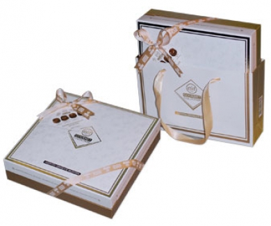 Gourmet Collection Chocolate White Box (170 Gr)