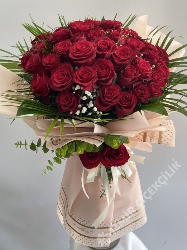 Amour Red Rose Bouquet