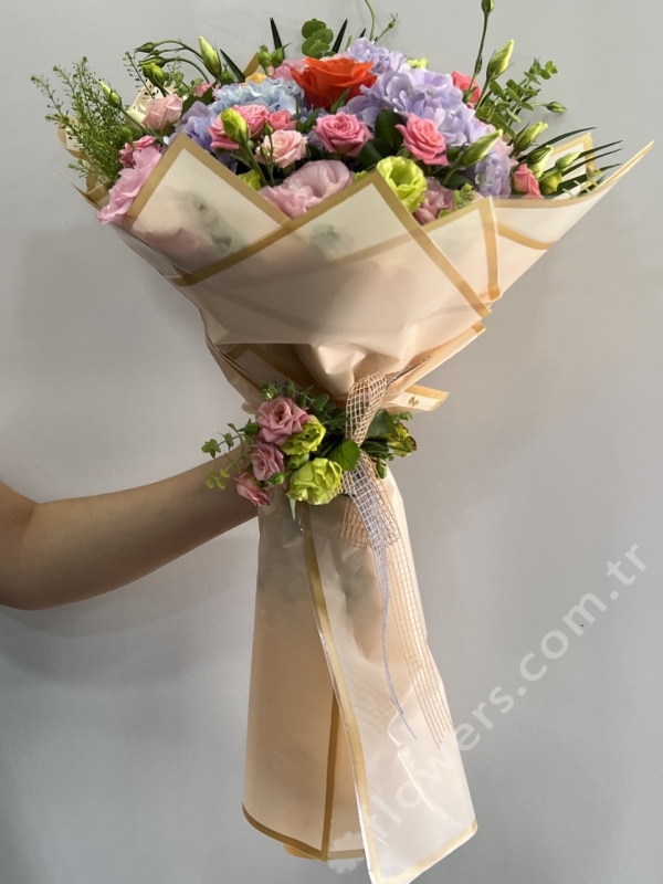 Deluxe Hydrangea Rose Bouquet