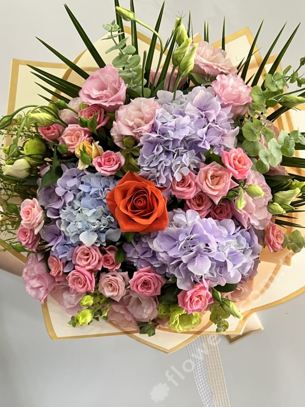 Deluxe Hydrangea Rose Bouquet