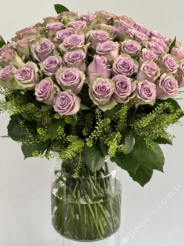 Grand Lilac Roses