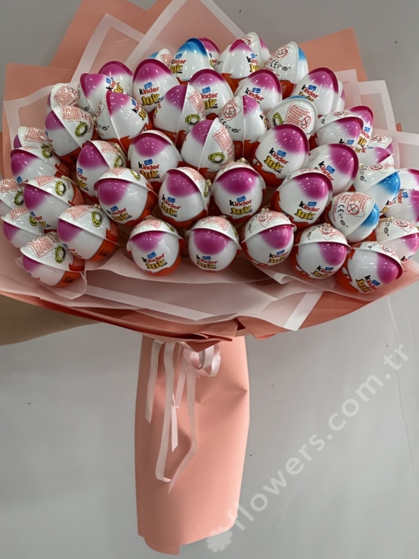 Ferrero coffret de kinder surprise chasse aux œufs rose de ferrero (186 g)  - kinder egg hunt pink kit (1 set), Delivery Near You