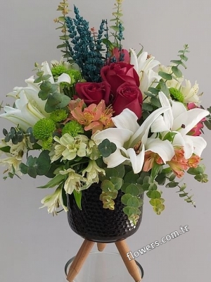 Mix Flower Arrangement In Vase