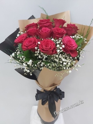 Valentine Special 12 Roses Bouquet