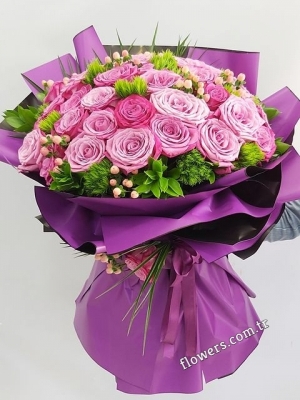 41 Pink Roses Bouquet