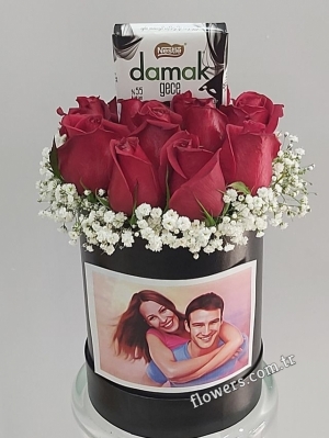 Personalized 11 Roses & Chocolates