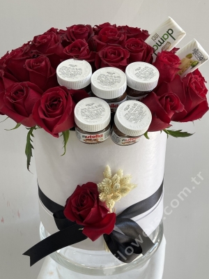 Exclusive Rose Chocolate Box
