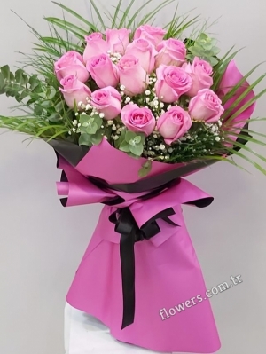 Sweet Pink Roses Bouquet